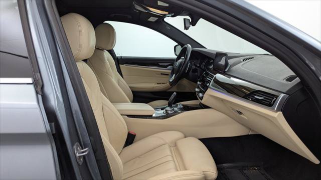 Used 2019 BMW 530e RWD image 19