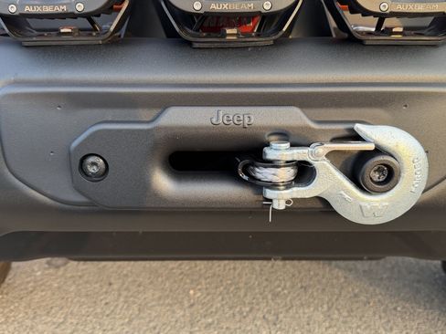 Used 2025 Jeep Wrangler Unlimited Rubicon 392 image 4