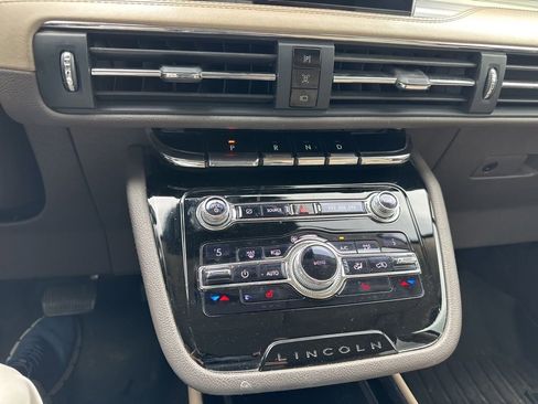 Used 2020 Lincoln Corsair FWD w/ Equipment Group 101A image 15