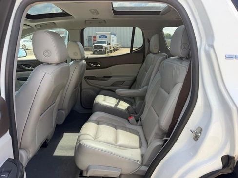 Used 2018 GMC Acadia SLT AWD/4WD image 9