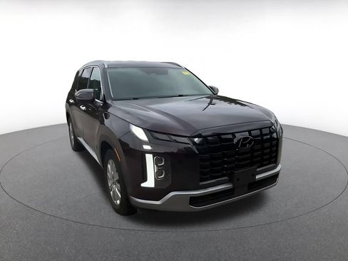 Used 2024 Hyundai Palisade SEL FWD image 3