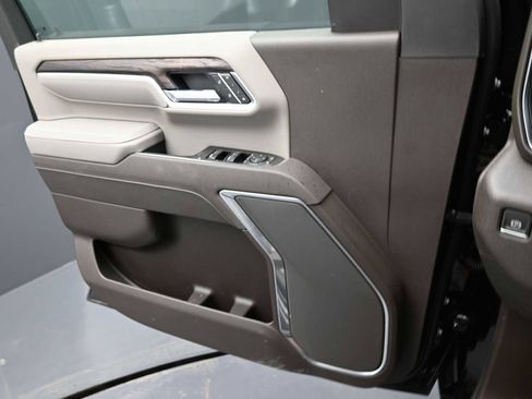 New 2026 GMC Sierra 2500 SLT image 11