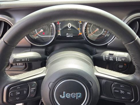 Used 2022 Jeep Wrangler Sport AWD/4WD image 23