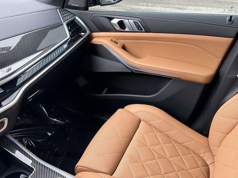 Certified 2025 BMW X5 M60i w/ Executive Package image 40