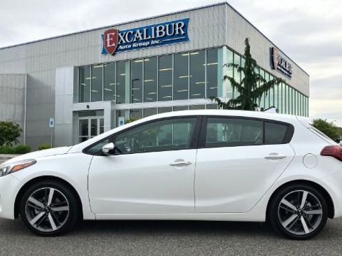 Used 2017 Kia Forte EX FWD image 8