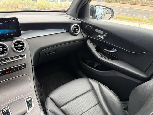 Used 2020 Mercedes-Benz GLC 300 4MATIC image 13
