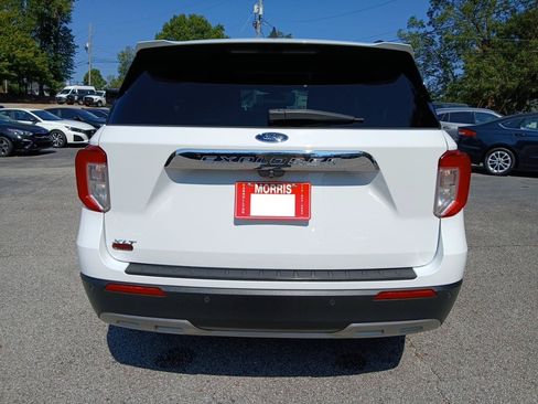 Used 2022 Ford Explorer XLT w/ Equipment Group 202A RWD image 7
