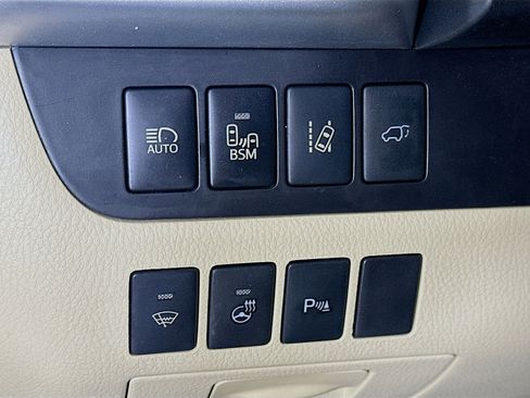 Used 2015 Toyota Highlander Limited Platinum image 17