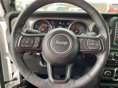 Used 2023 Jeep Wrangler Unlimited Sport image 16