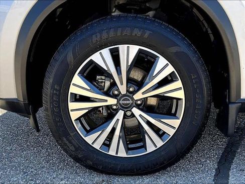 Certified 2023 Nissan Rogue SV AWD/4WD image 7