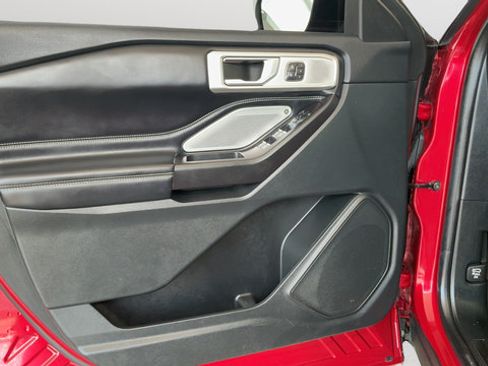 Used 2020 Ford Explorer ST w/ ST Street Pack AWD/4WD image 19