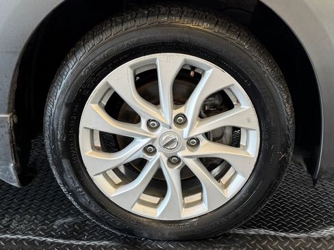 Used 2018 Nissan Sentra SV image 10