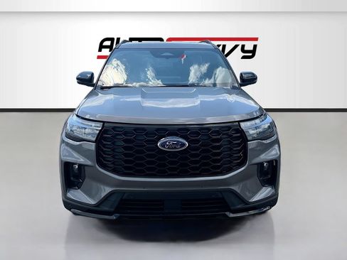 Used 2025 Ford Explorer ST w/ Sun And Sound Package AWD/4WD image 2