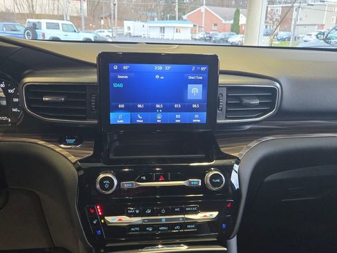 Used 2023 Ford Explorer Limited w/ Equipment Group 301A image 20