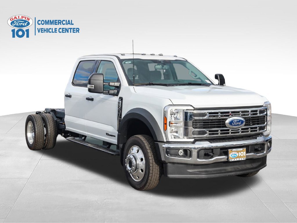 New 2026 Ford F550 4x4 Crew Cab Super Duty w/ XLT Value Package image 3