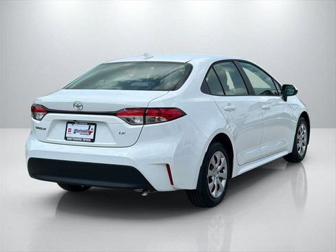 Certified 2026 Toyota Corolla LE FWD image 5
