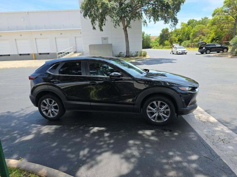 Used 2021 MAZDA CX-30 FWD 2.5 S w/ Select Package image 3