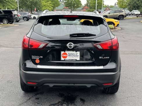 Used 2018 Nissan Rogue Sport SL w/ SL Premium Package AWD/4WD image 3