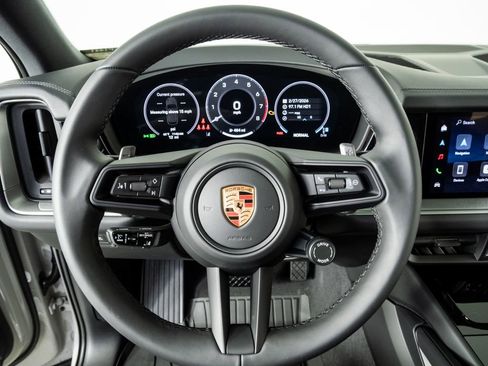 New 2026 Porsche Cayenne AWD/4WD image 9
