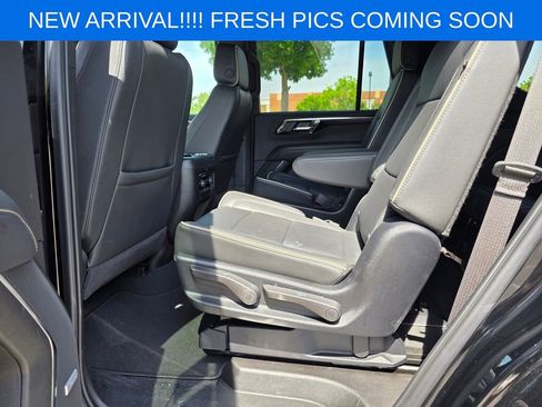 Used 2025 Chevrolet Tahoe Premier image 15