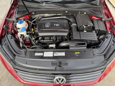 Used 2017 Volkswagen Passat 1.8T SE image 18