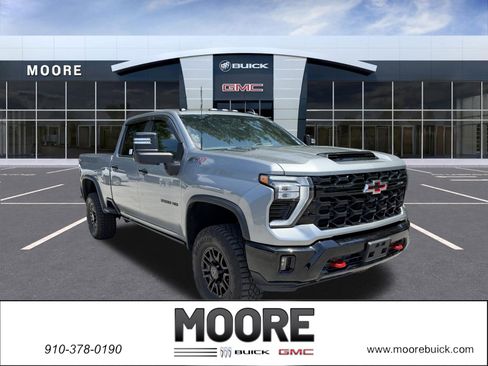 Used 2024 Chevrolet Silverado 2500 ZR2 AWD/4WD image 1