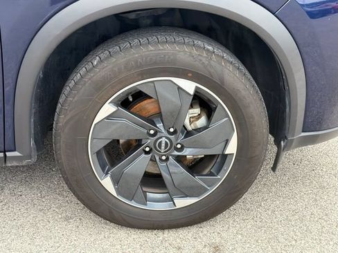 Used 2024 Nissan Rogue SV AWD/4WD image 36