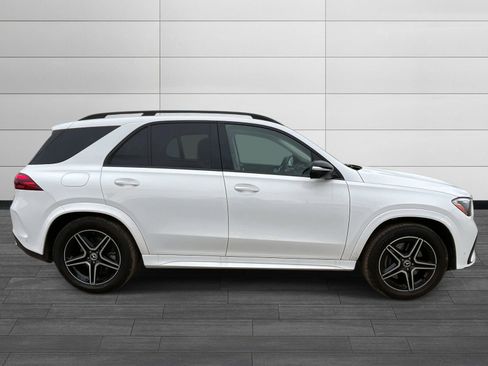 Certified 2025 Mercedes-Benz GLE 350 4MATIC image 2