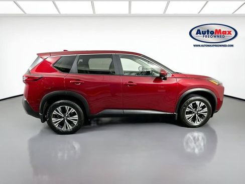 Used 2023 Nissan Rogue SV image 9