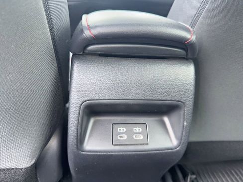 Used 2025 Toyota Corolla SE w/ SE Premium Package image 20