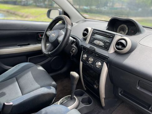 Used 2006 Scion xA FWD image 19
