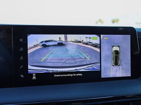 Used 2025 Nissan Kicks SR image 26