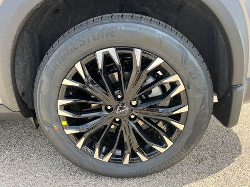 New 2026 Nissan Rogue SV image 10