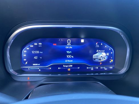 Used 2023 Chevrolet Tahoe High Country image 22