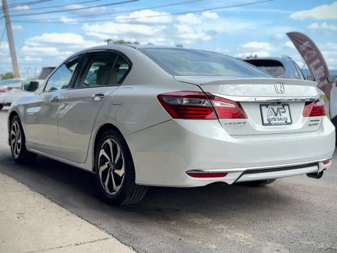 Used 2017 Honda Accord EX-L image 4