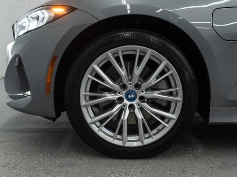 Used 2024 BMW 330e xDrive image 34