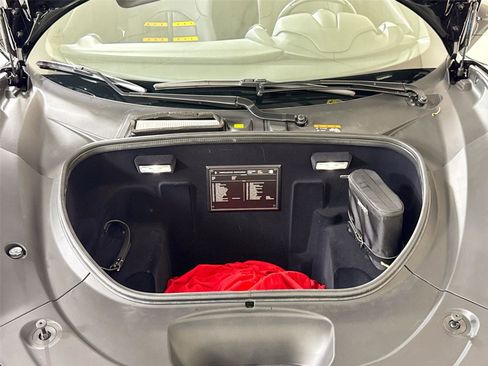 Used 2023 Ferrari F8 Tributo image 33