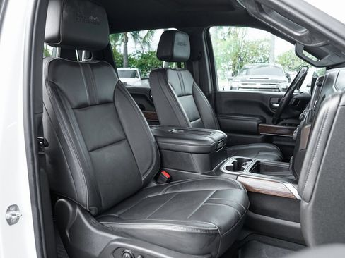 Used 2022 Chevrolet Silverado 2500 High Country w/ Z71 Off-Road Package image 43