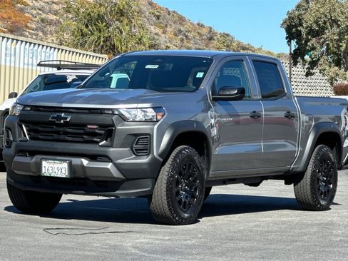 Used 2024 Chevrolet Colorado Trail Boss w/ Technology Package image 7