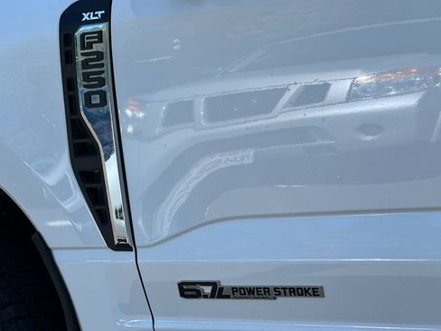 Used 2023 Ford F250 XLT AWD/4WD image 31