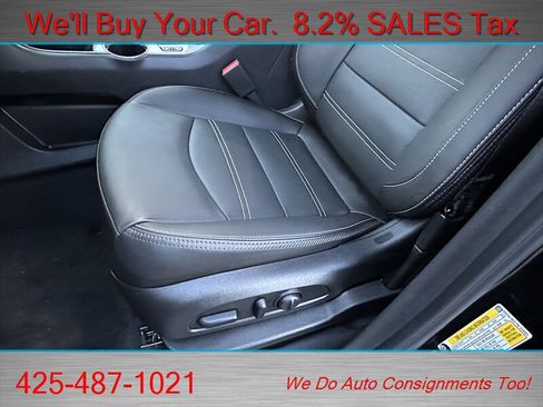 Used 2024 GMC Terrain Denali w/ Denali Premium Package image 17