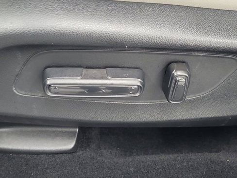 Certified 2024 Honda HR-V EX-L image 23