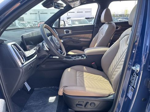 Used 2025 Kia Sorento SX Prestige w/ Olive Brown Leather Package AWD/4WD image 14