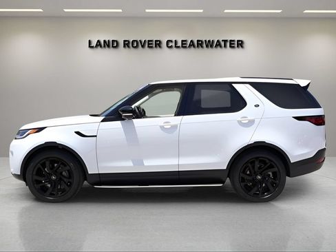 Used 2025 Land Rover Discovery S AWD/4WD image 2
