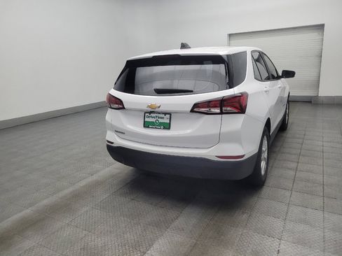 Used 2024 Chevrolet Equinox LS w/ Driver Confidence II Package FWD image 9