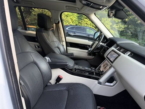 Used 2018 Land Rover Range Rover HSE AWD/4WD image 12