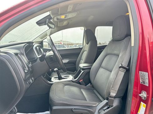 Used 2020 Chevrolet Colorado LT w/ Safety Package image 13