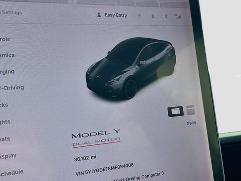 Used 2021 Tesla Model Y Performance AWD/4WD image 12