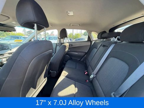 Used 2023 Hyundai Kona SEL AWD/4WD image 17