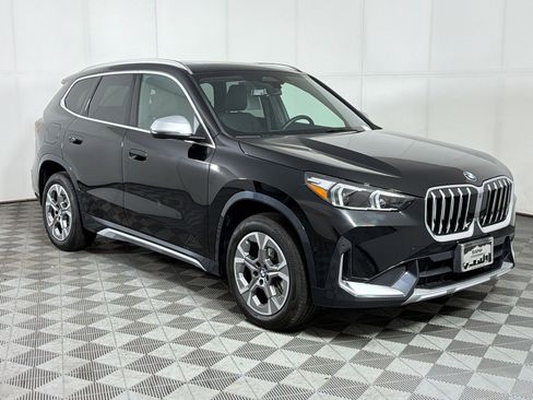 Certified 2023 BMW X1 xDrive28i w/ Convenience Package image 7